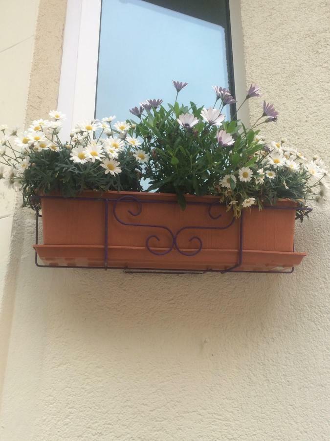 Simple Room In Luxembourg City Zewnętrze zdjęcie