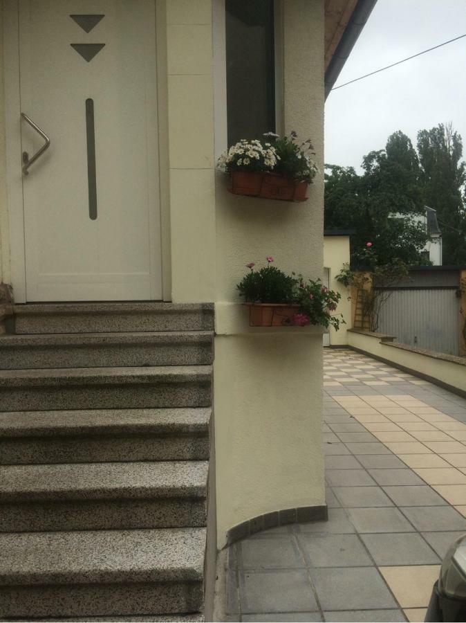 Simple Room In Luxembourg City Zewnętrze zdjęcie